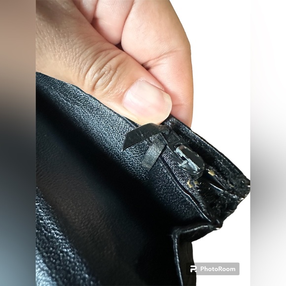 🎀Chanel wallet🎀 HOLOGRAM intact comes w/ card - Picture 10 of 16